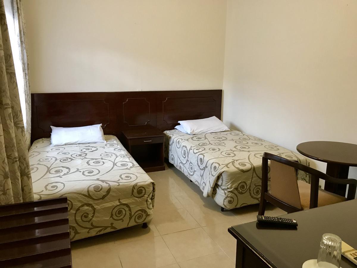 Hotel Bolivia Санта-Крус-де-ла-Сьєрра Екстер'єр фото